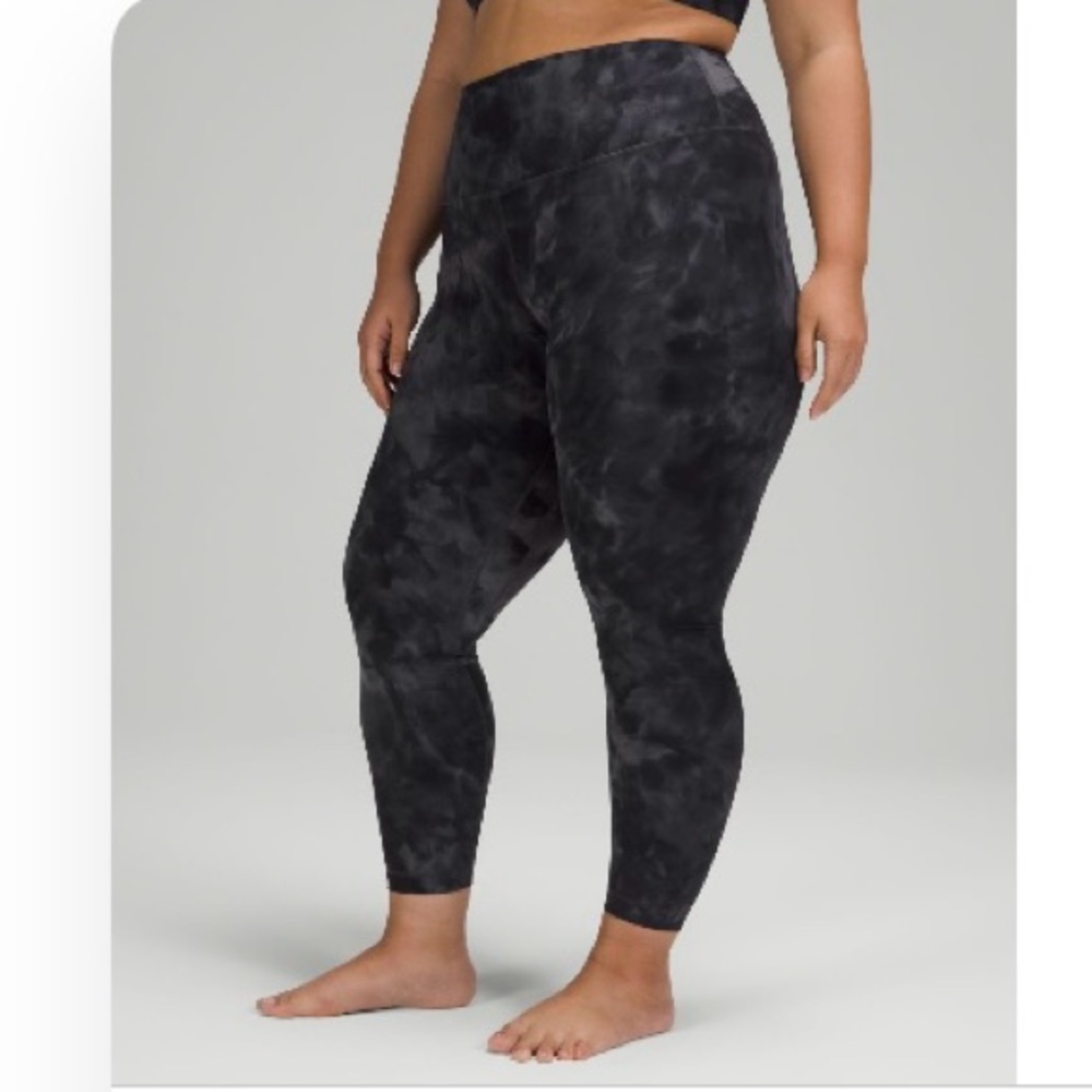 lululemon Align™ Pant 25"
*Diamond Dye